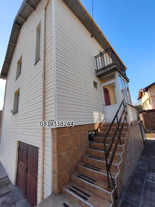 Продавам къща в гр. Перник кв. Клепало