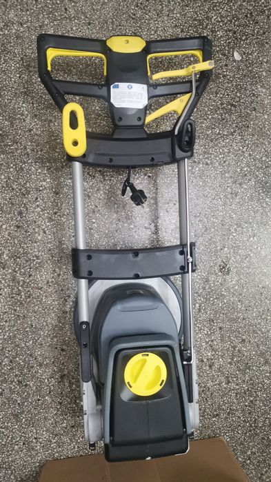 Vand  aparat Monodisc Karcher Professional BDS 33/180 c foarte putin folosit !- decapat, slefuit, lustruit pardoseli