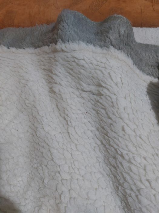 Set 2 cuverturi 150x240 cm și 260
~260 x310