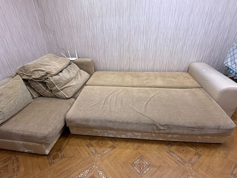 Продам  диван ..