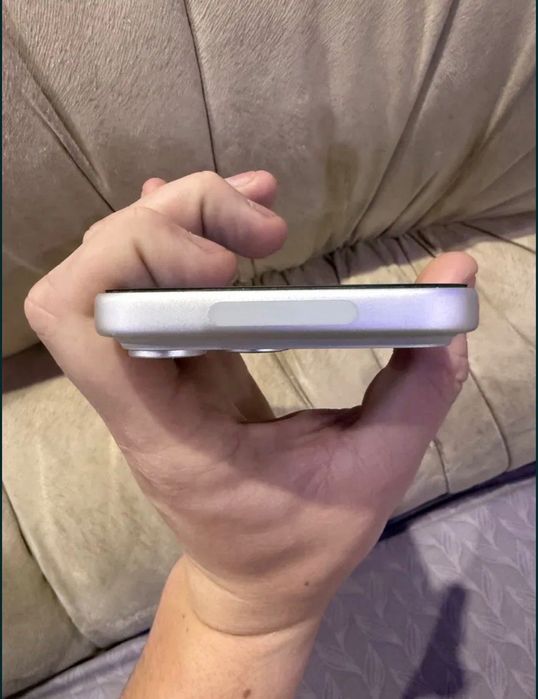 Сатамын iPhone 17 Pro Мах, жанадай, тек криптовалюта