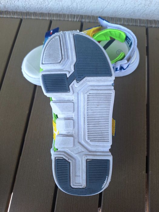 Sandale Tommy Hilfiger mărimea 31.