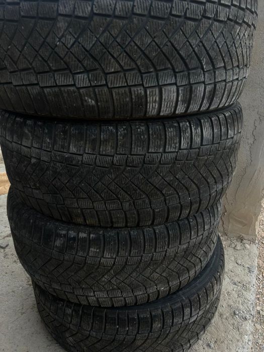 Шина зимние 285/50R20