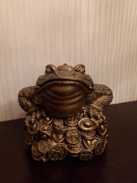 продам лягушка копилка