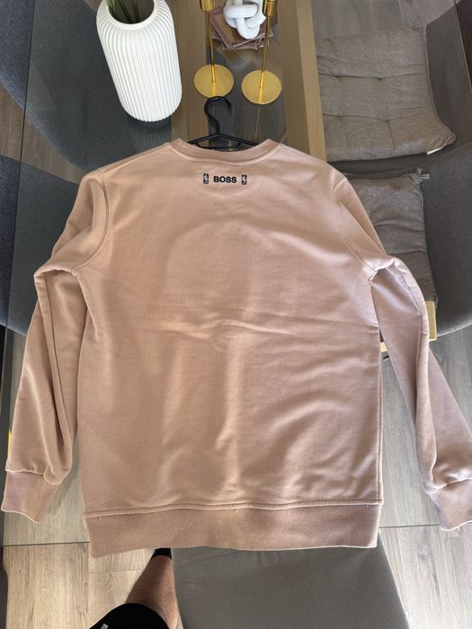 Бежова Горница BOSS NBA