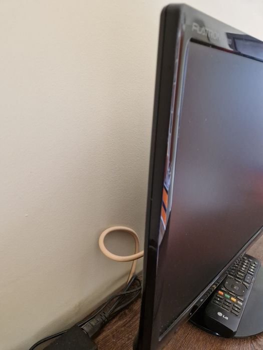 Телевизор Монитор LG Flatron M2280D