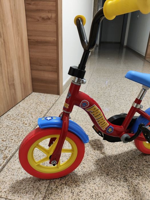 Продавам детско колело