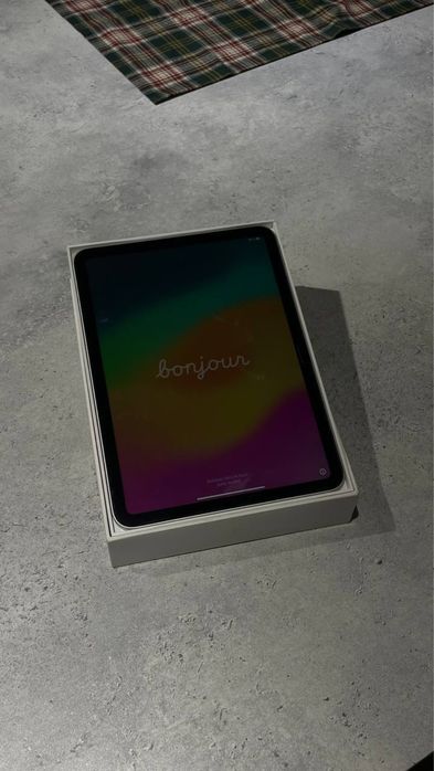 I pad 11pro серебристый 128Гб ,100%батарея.