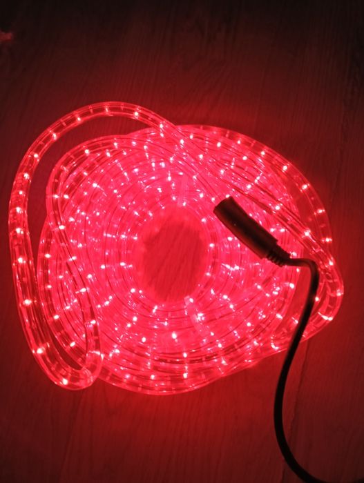 Kit luminos cu beculete 10 metri si stecher de 1,5 m