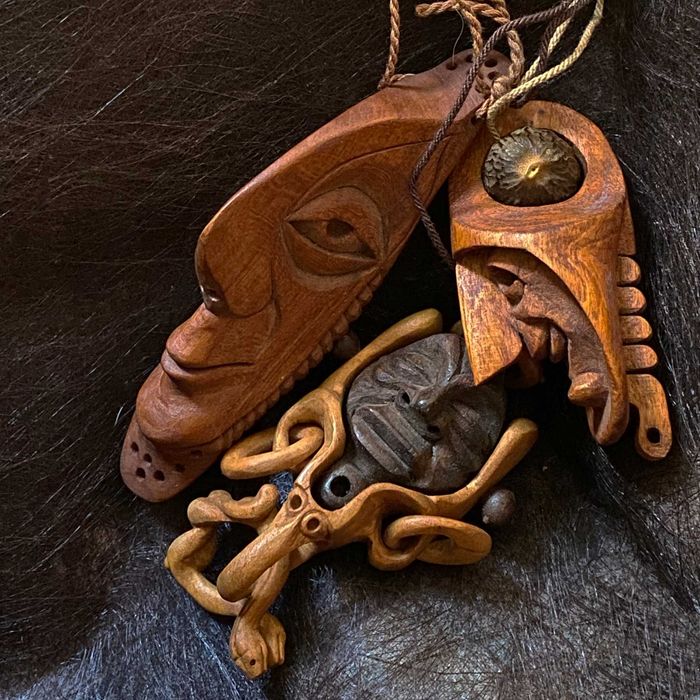 Миниатюрна дърворезба - 3 уникални фигурки