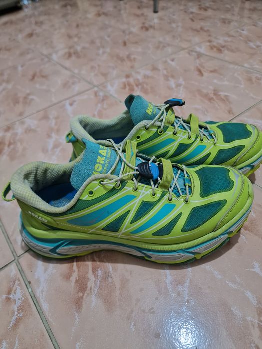 Adidasi Hoka mărimea 38