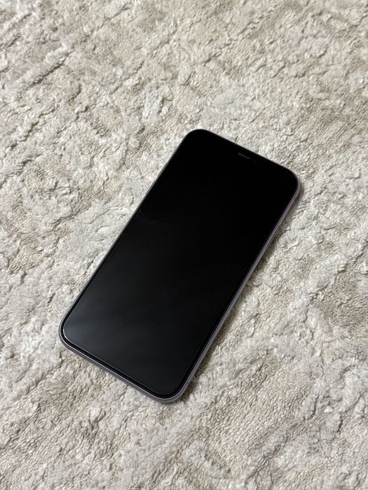 Продам Айфон 11 - лиловый