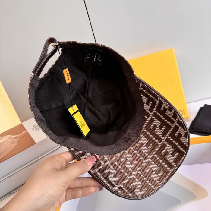 Sapca Fendi , calitate premium , pe comanda , noua