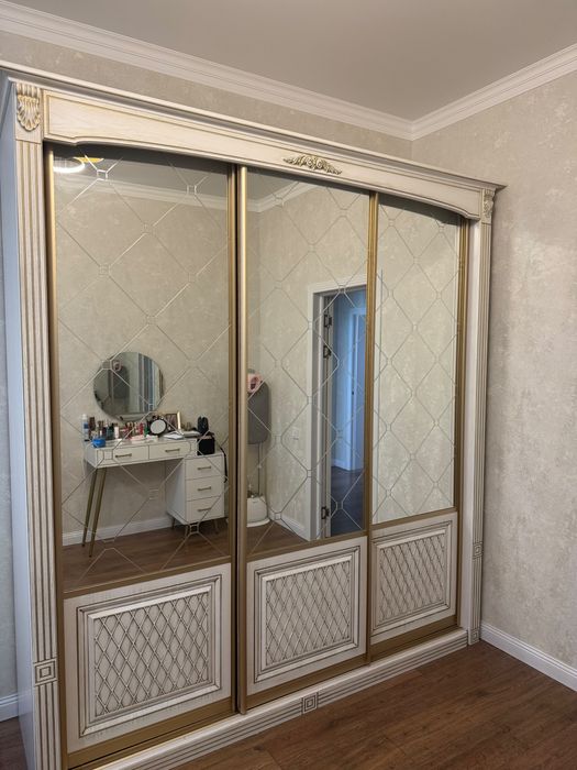 Продается шкаф в идеальном состоянии