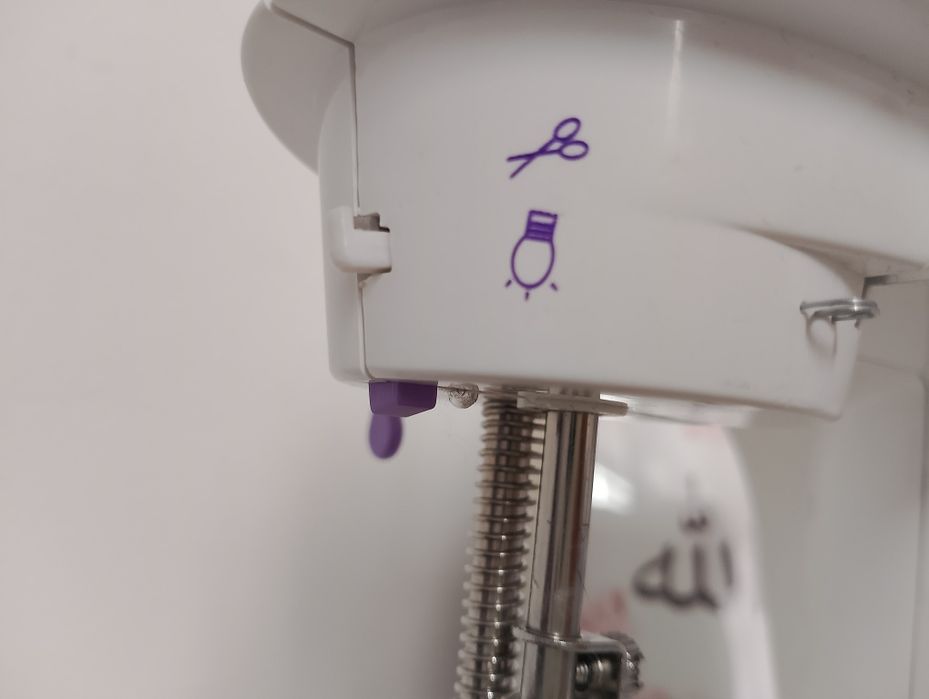 Швейная машинка новая