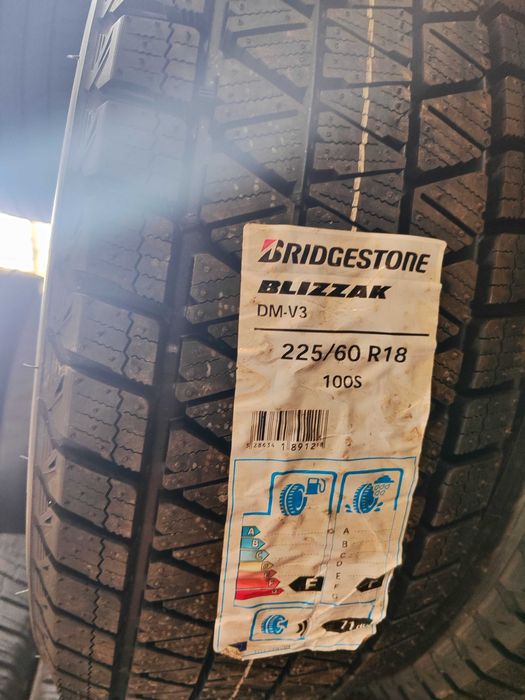 2бр.зимни гуми 225/60/18 Bridgestone