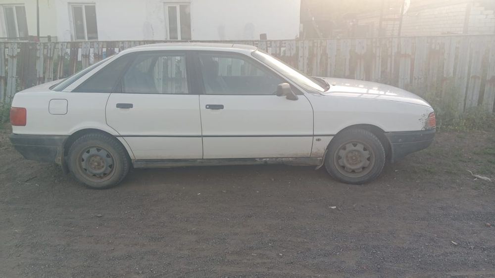Продам машину Ауди 80 б3