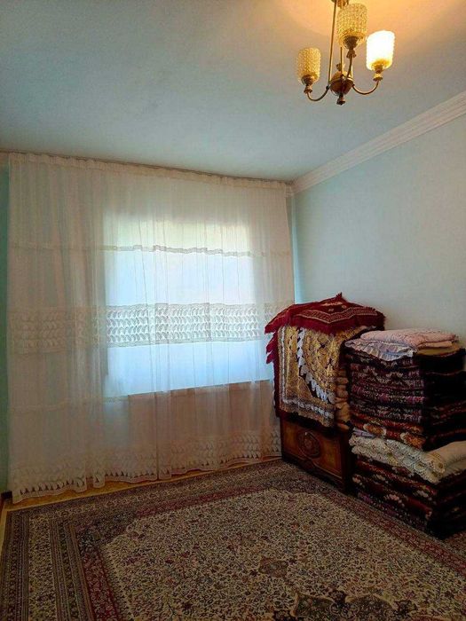 3-х комнатная,12 квартал Учтепа, банковская- 100м2