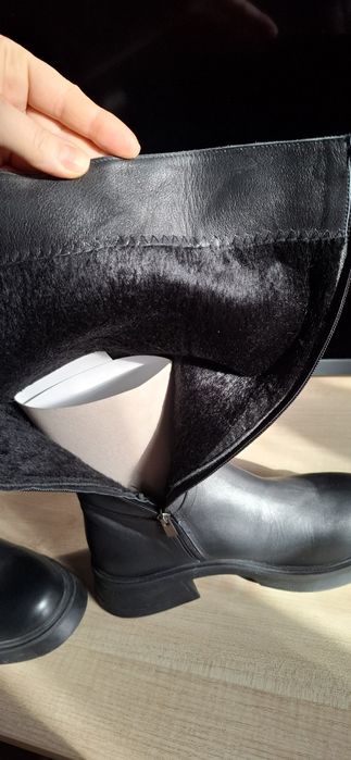 Продам демисезонные сапоги