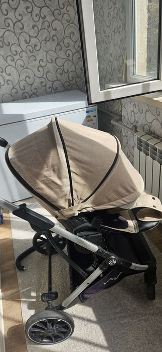 Продам коляску детскии