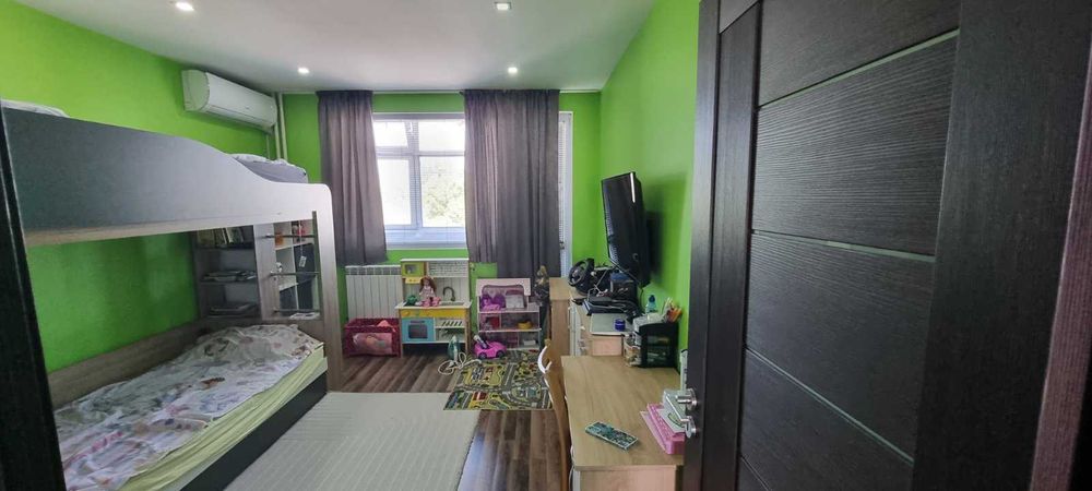 Продава се Тристаен апартамент в Разград, Бели Лом - 105 кв.м за 1700 €/кв.м - Снимка #5