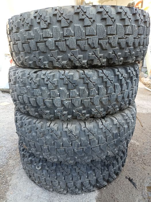Продам резину вездеход R15