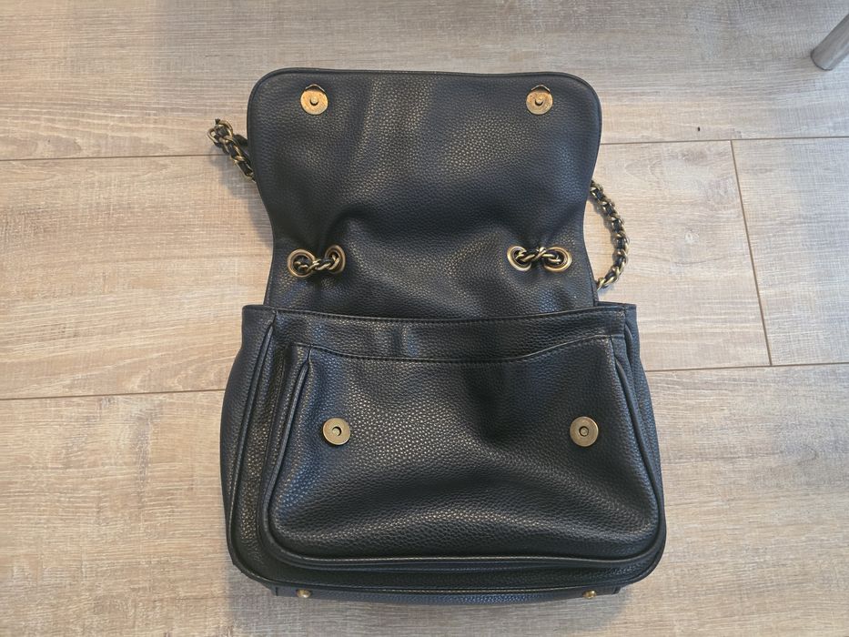 Дамска чанта Guess