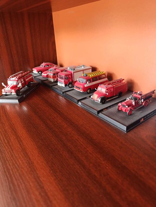 Пожарникарски камиончета-колекция