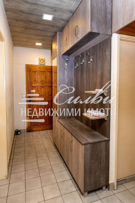 Продава се Тристаен апартамент в Шумен, Боян Българанов 1 - 78 кв.м за 1144 €/кв.м - Снимка #12