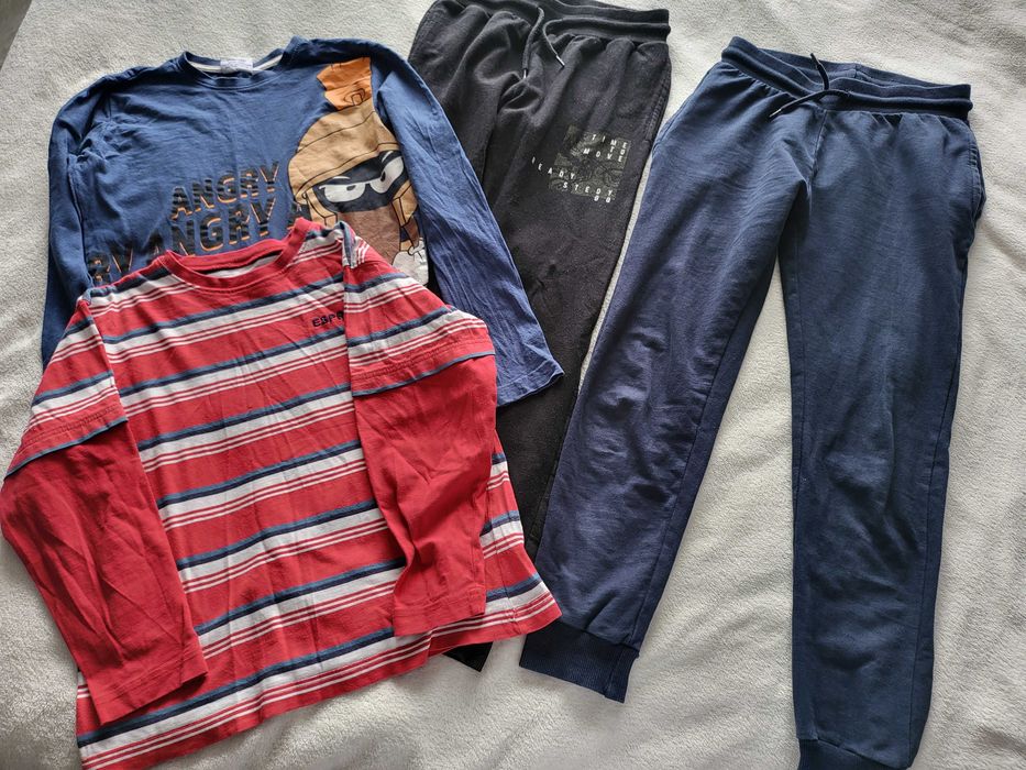 Лот тениски и долнища за 13лв.
