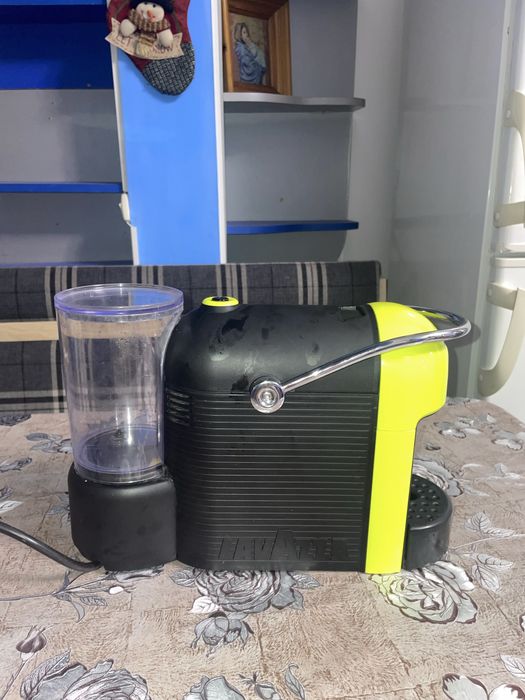 Aparat de Cafea Lavaza