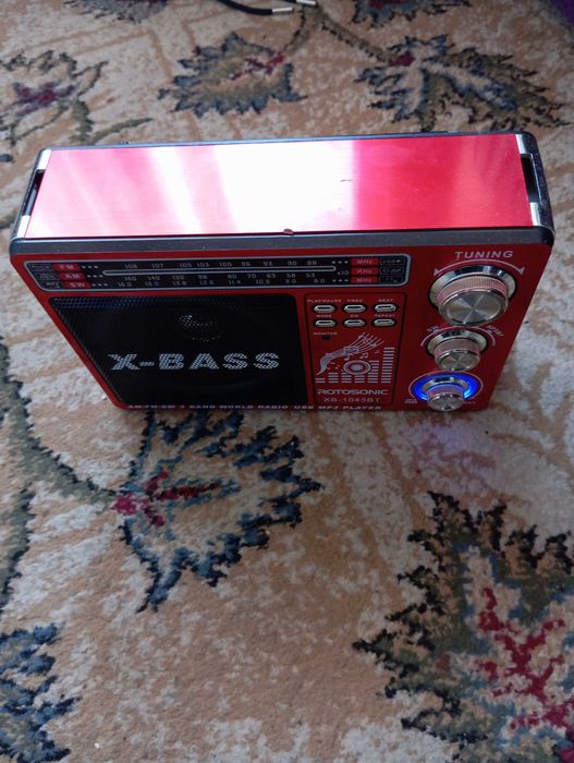 Vând radio cu MP3 aux și usb si card