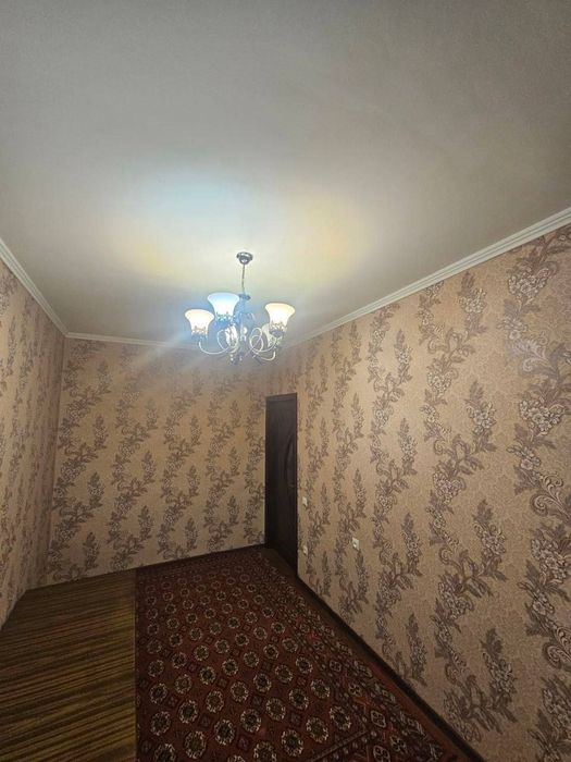 Продаётся квартира Мирабадский р-н Куйлюк массив 4 3/3/4