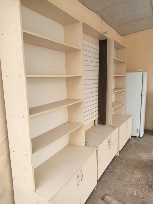 Полки,шкафы для магазина