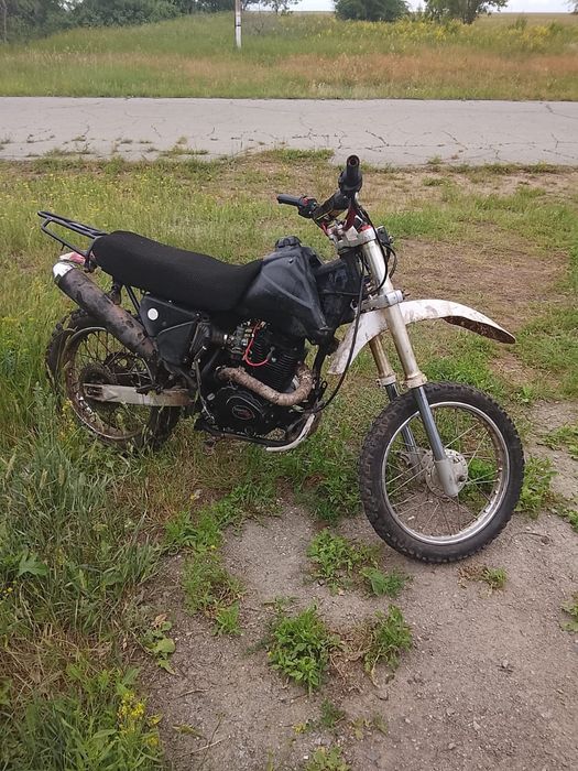 Продам мотоцикл 250куб