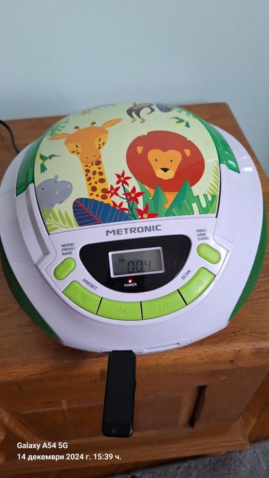 Радио,сд юсб(radio,CD,USB,SD Card) приемник Metronic
