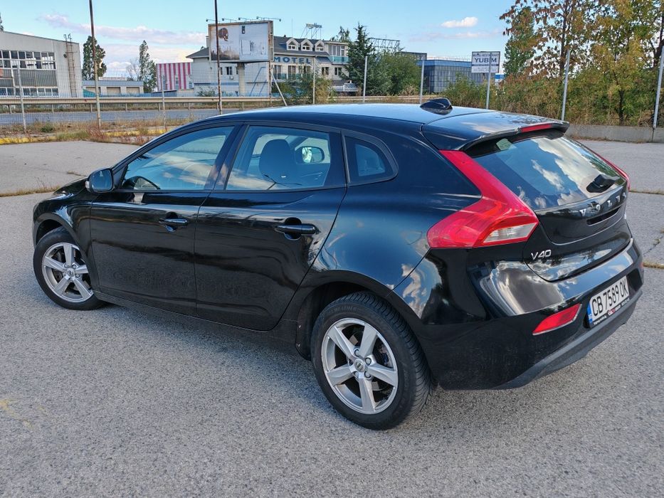 2017г Volvo V40 Автоматик 120кс