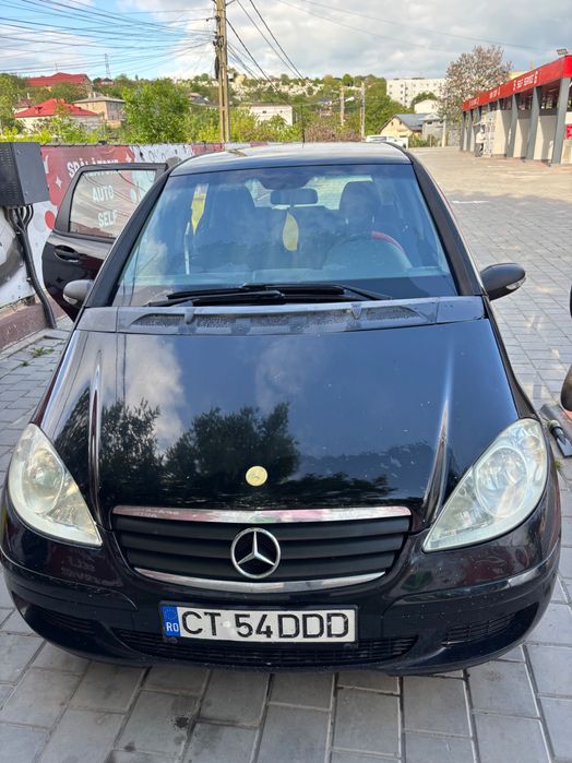 Vând Mercedes A180