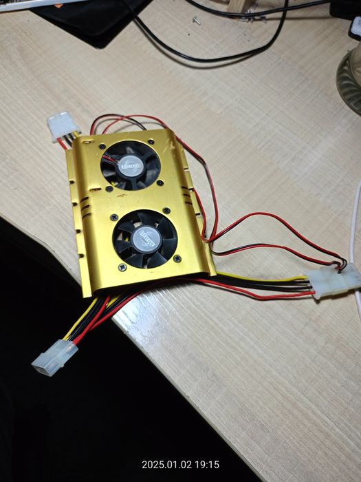 Кулер для жесткого диска