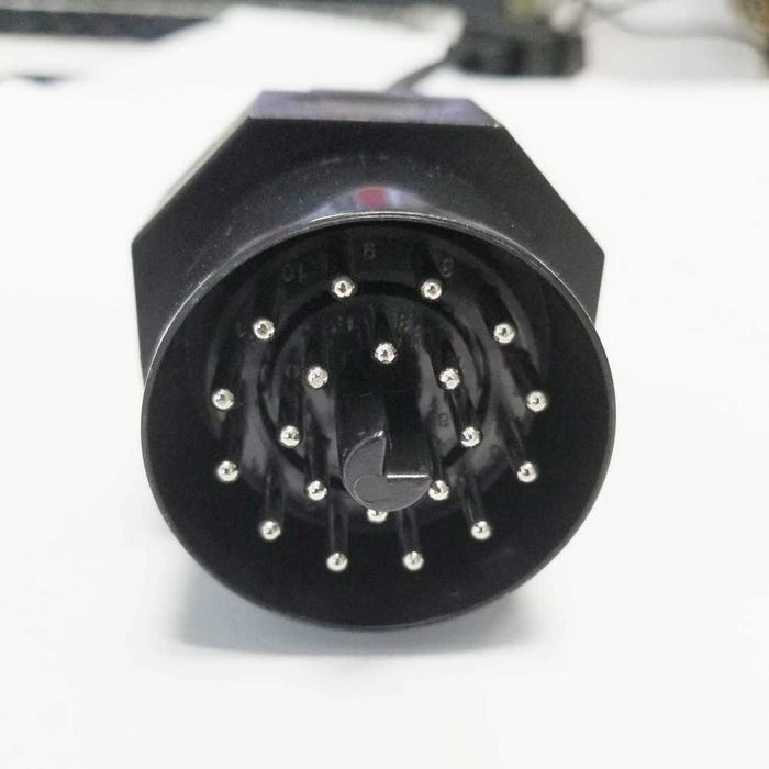Кабел-преходник BMW 20 pin мъжки към 16 pin OBD2, за Autocom / Delphi