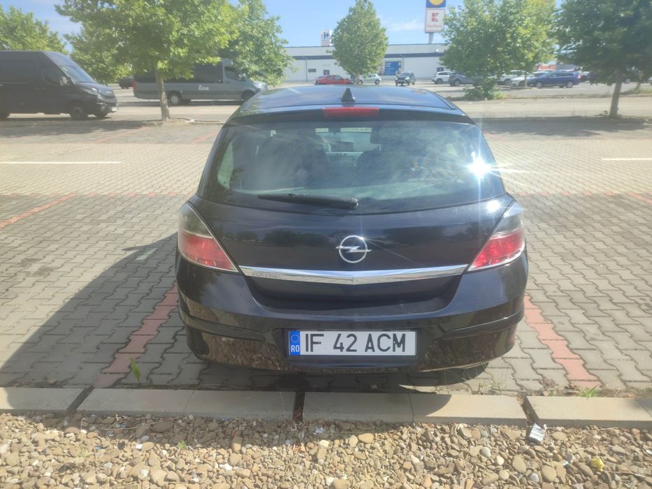 Opel Astra h, 114000 km, benzină 1.6, fabricație 2013