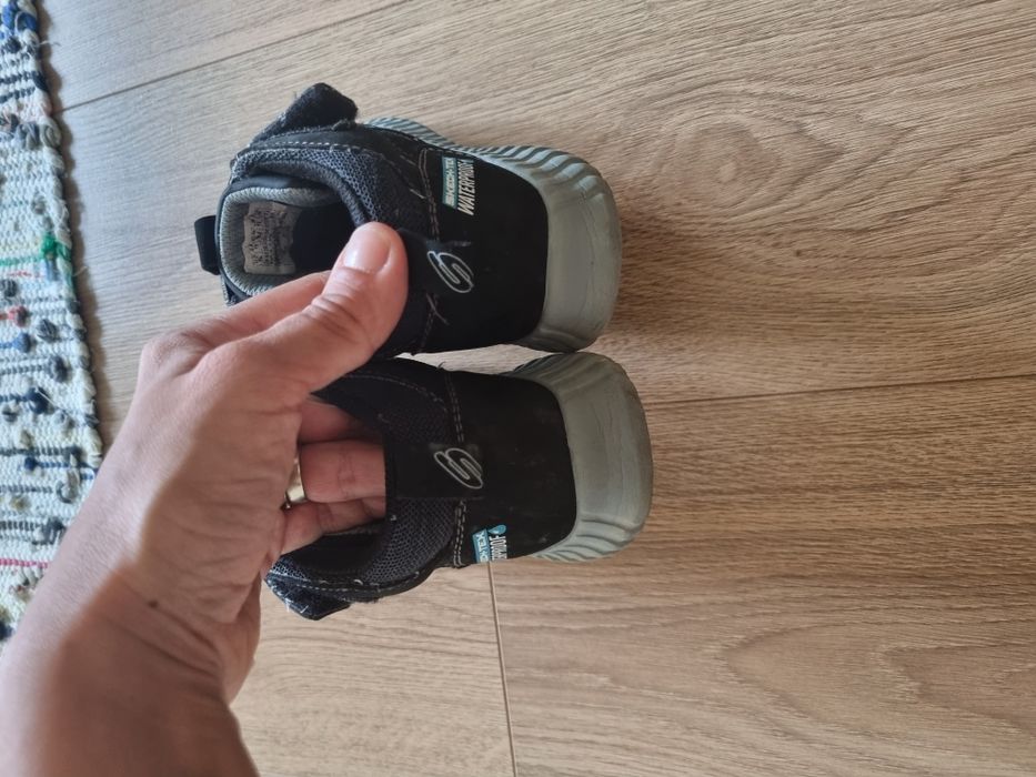 Ghete toamnă Skechers