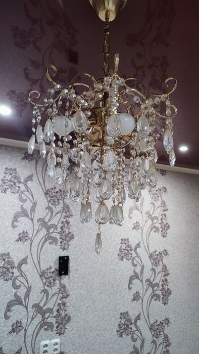 Продам люстру,в отличном состоянии
