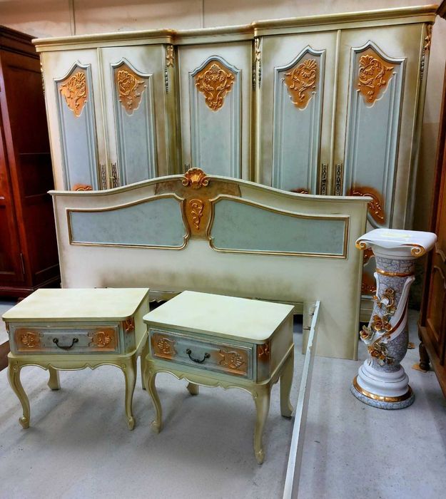 Великолепен комплект спалня в стил "ЛУИ XV"