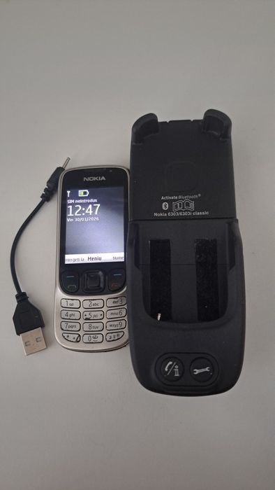 Nokia 6303i classic + suport auto original – stare bună