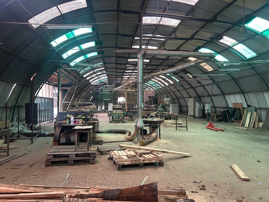 TEREN/hala de prelucrare lemn cherestea