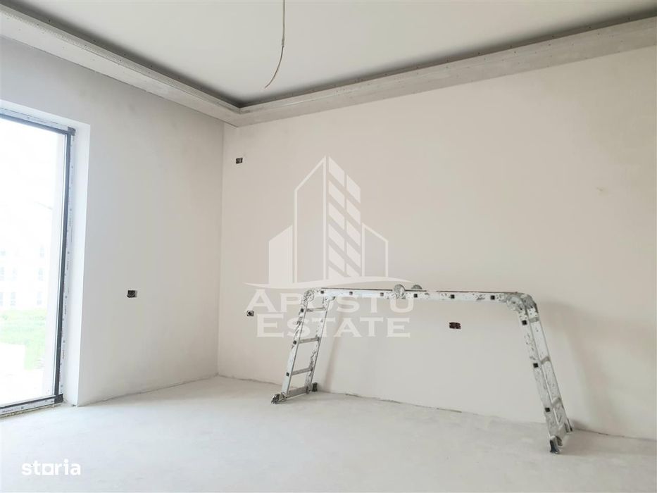 Apartament cu 2 camere etaj intermediar zona Unitatii Militare