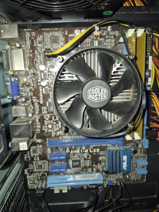 Корпус,материнка(комплект),корпус