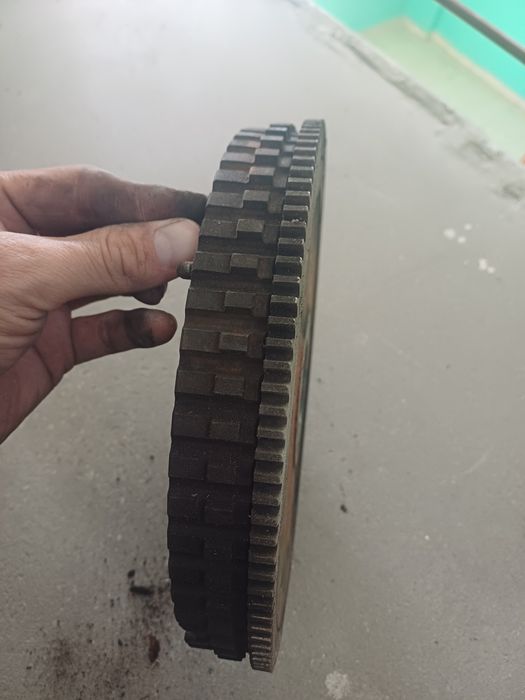 Прдам маховик Лада ларгус Рено