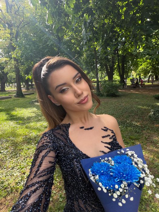 Абитуриентска тъмносиня рокля